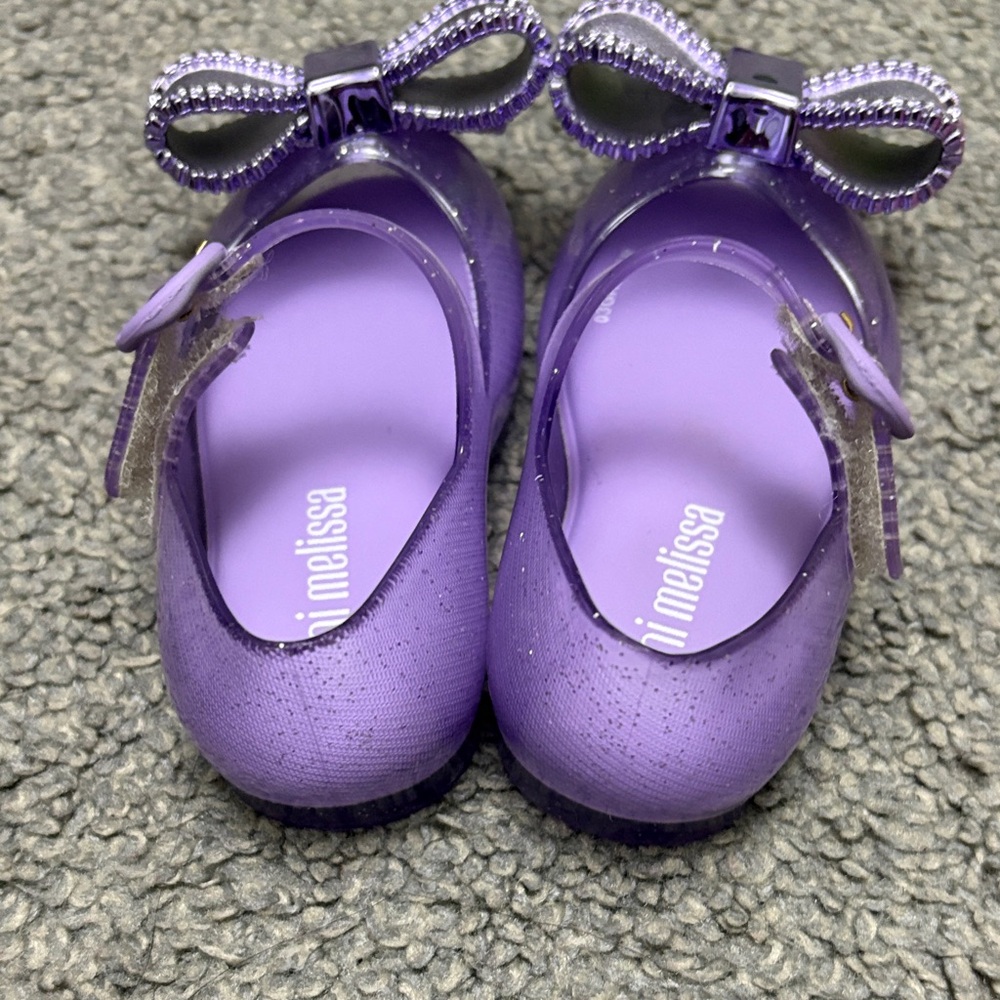 Mini Melissa Lilac Glitter Jelly Mary Janes with Embellished Bow - Picture 2 of 3